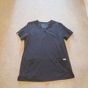 Figs 2 pocket scrub top